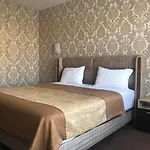 Elit Hotel 2*
