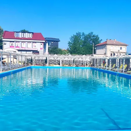 Elit Hotel 2*